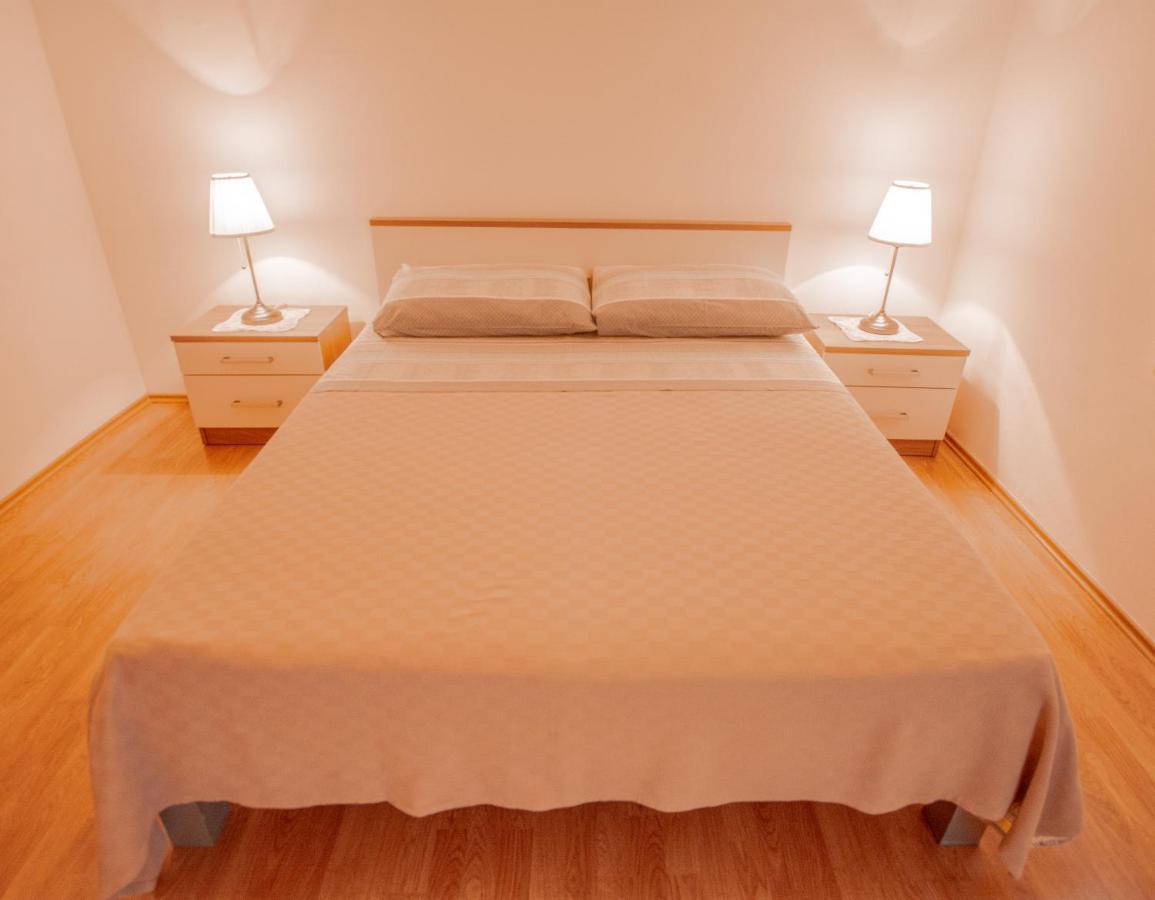 Apartments Lea ポレッチ エクステリア 写真