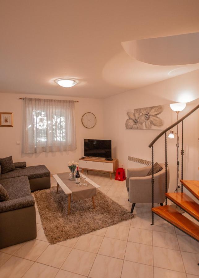 Apartments Lea ポレッチ エクステリア 写真